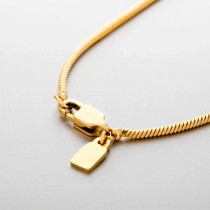 COLLAR COLGANTE CUADRADA