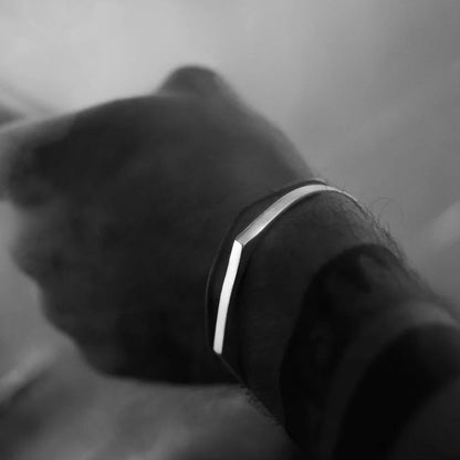 BRAZALETE SELLO ÚNICO EN PLATA
