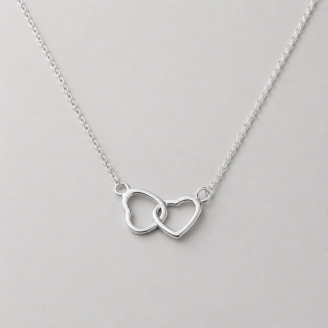 COLLAR CORAZONES UNIDOS